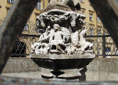 Brunnen am Neupfarrplatz Regensburg: Fotografie